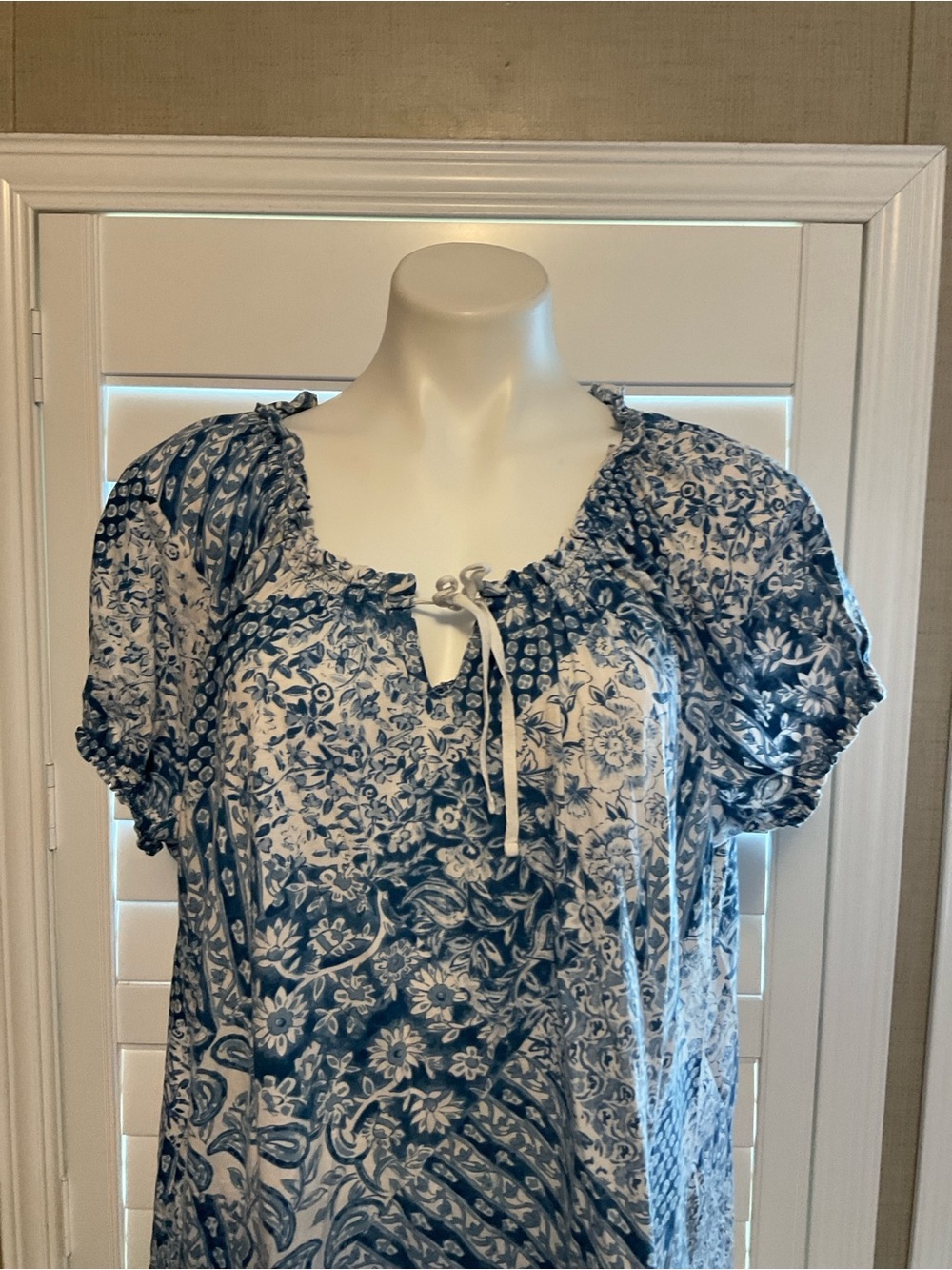 Chaps Blue and White Floral Tunic Top